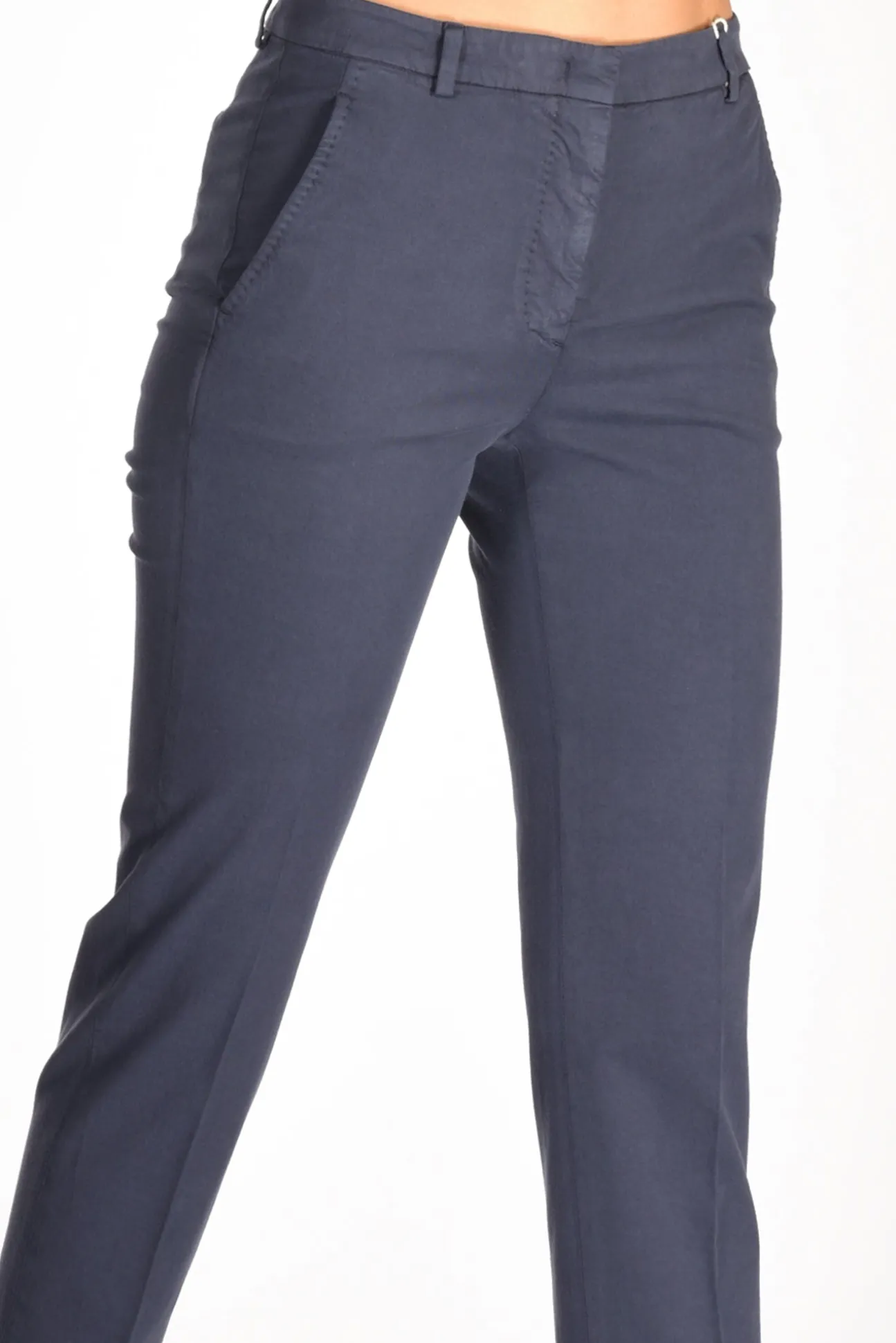 pantalone_leyre_blu_2-1.webp pantalone leyre blu