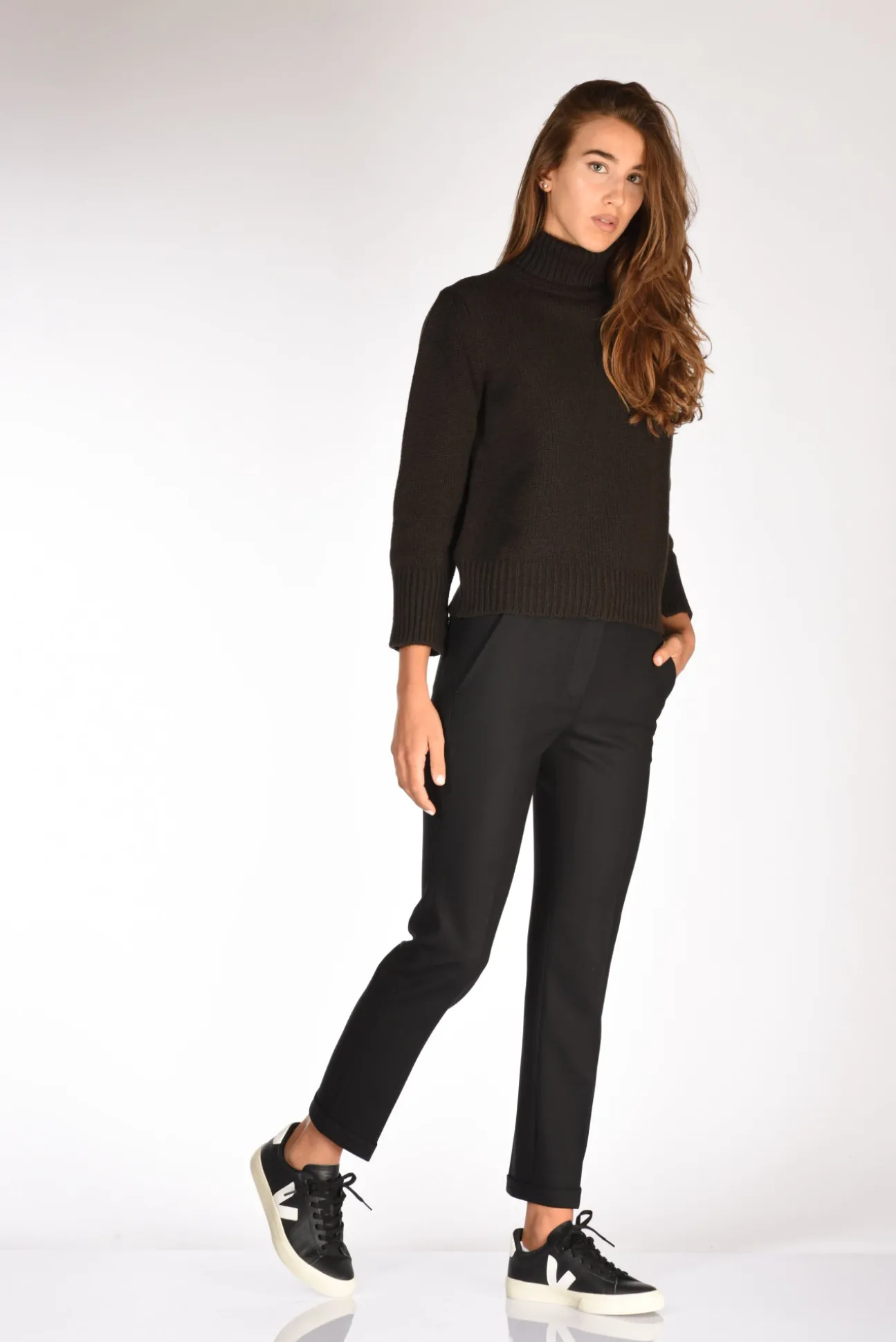 pantalone_leyre_nero_1.webp pantalone leyre nero
