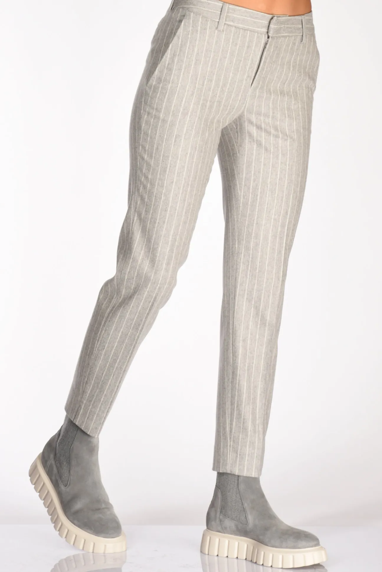 pantalone_new_york_grigio_0.webp pantalone new york grigio/bianco