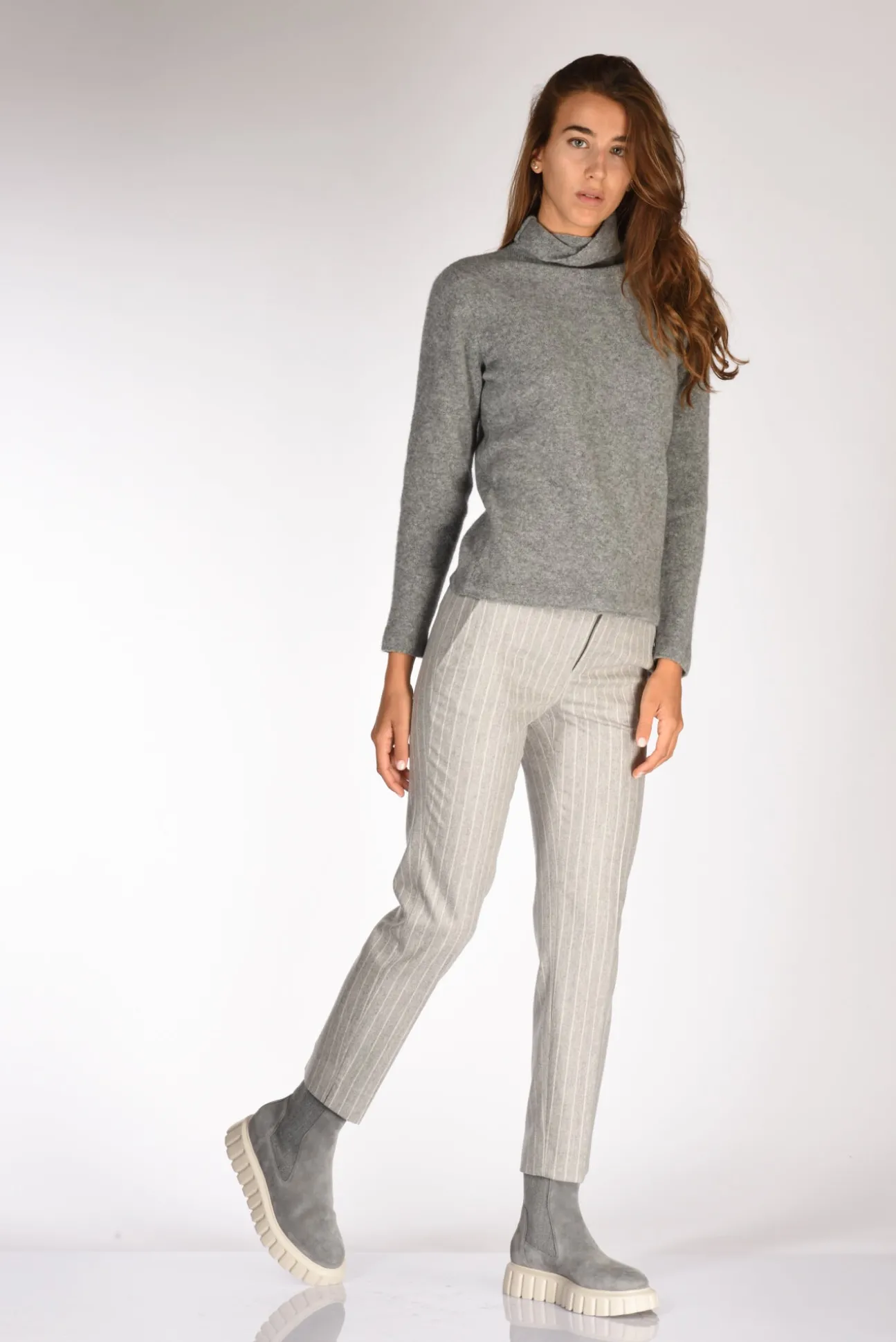 pantalone_new_york_grigio_1.webp pantalone new york grigio/bianco