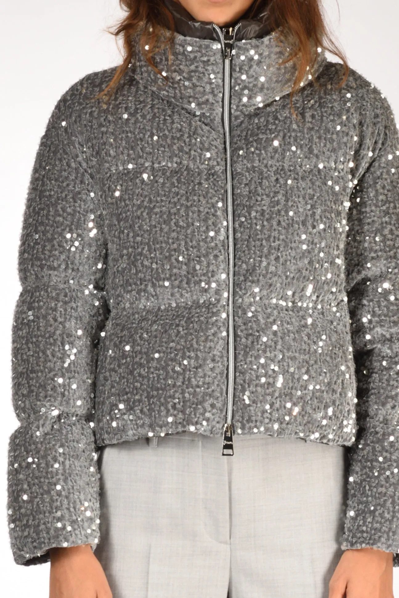 piumino_paillettes_grigio_2.webp piumino paillettes grigio