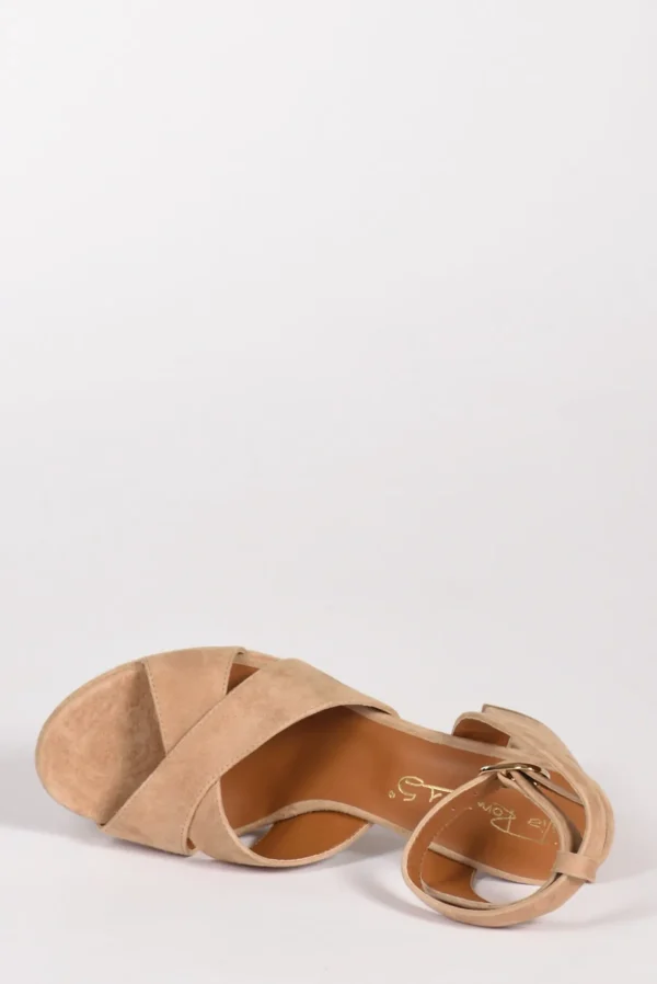 sandalo camoscio beige