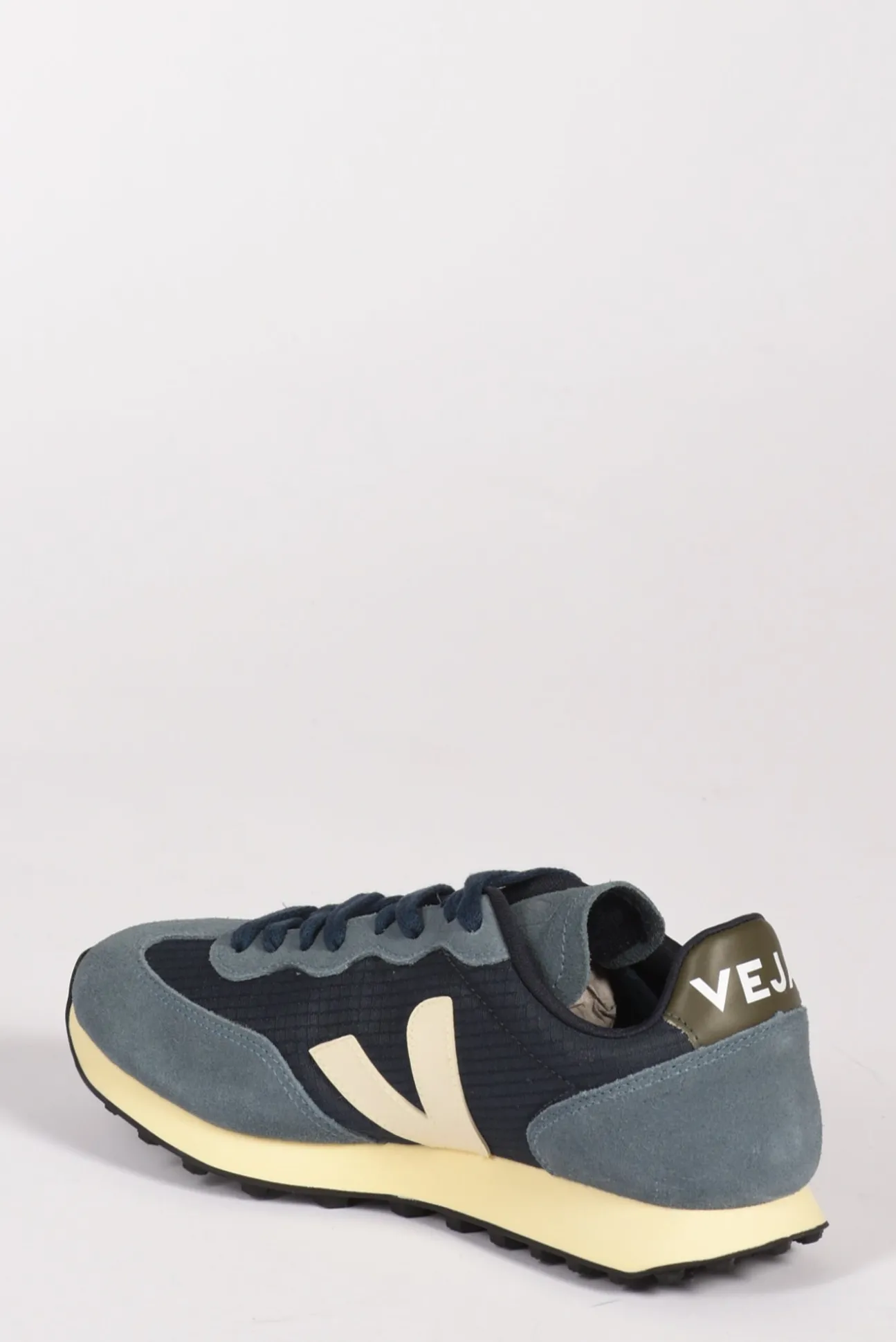 sneakers_stringata_blubia_3.webp sneakers stringata blu/bianco