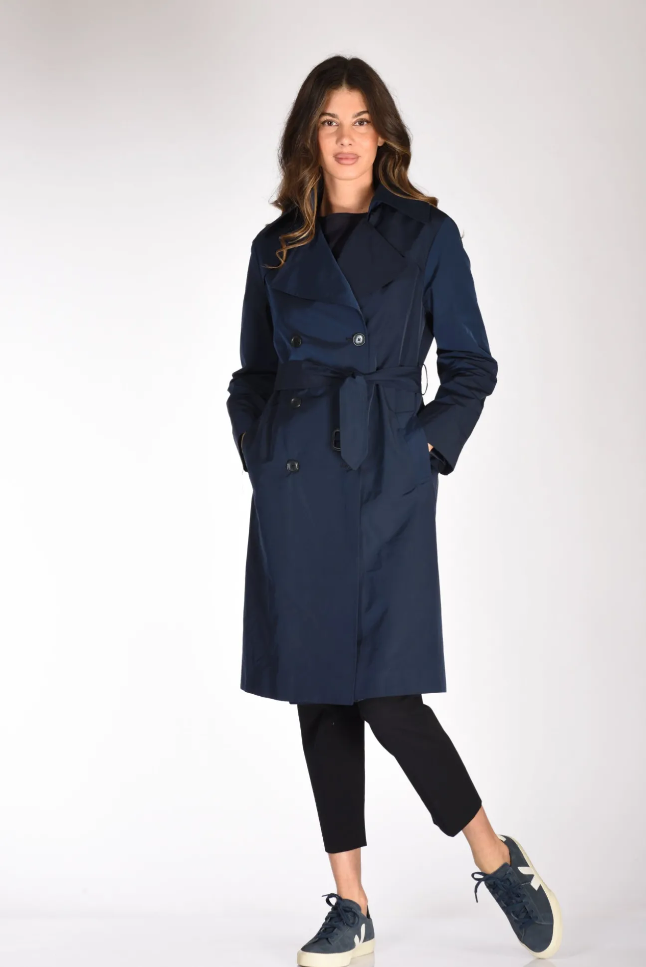 trench_cintura_blu_0.webp trench cintura blu
