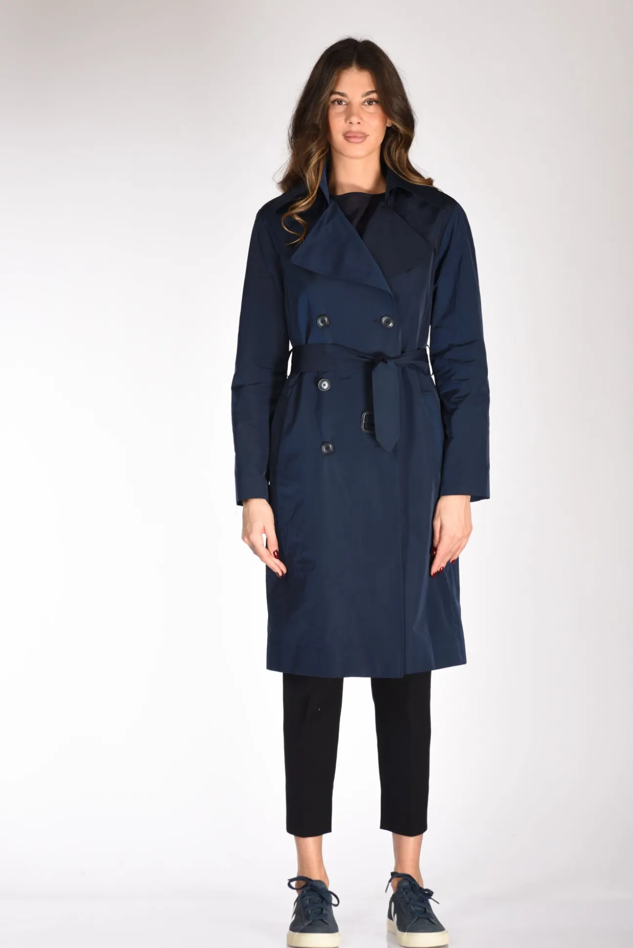 trench_cintura_blu_1.webp trench cintura blu