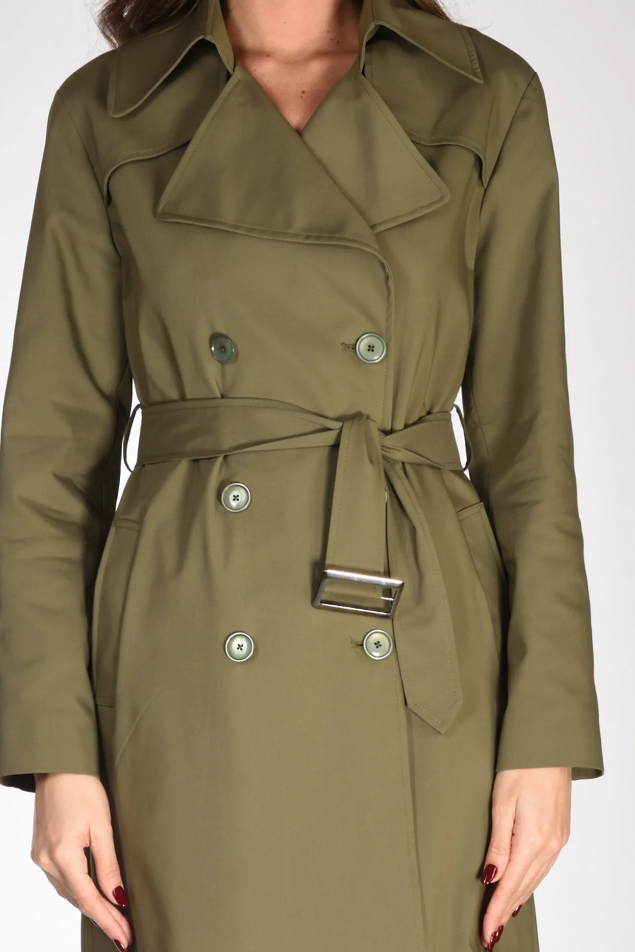 trench_cintura_verde_2.webp trench cintura verde