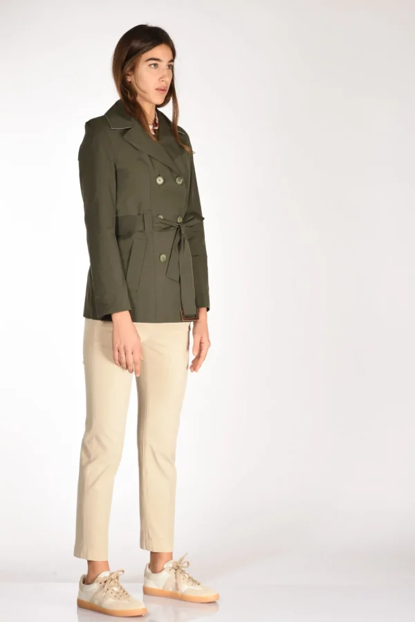 trench corto verde