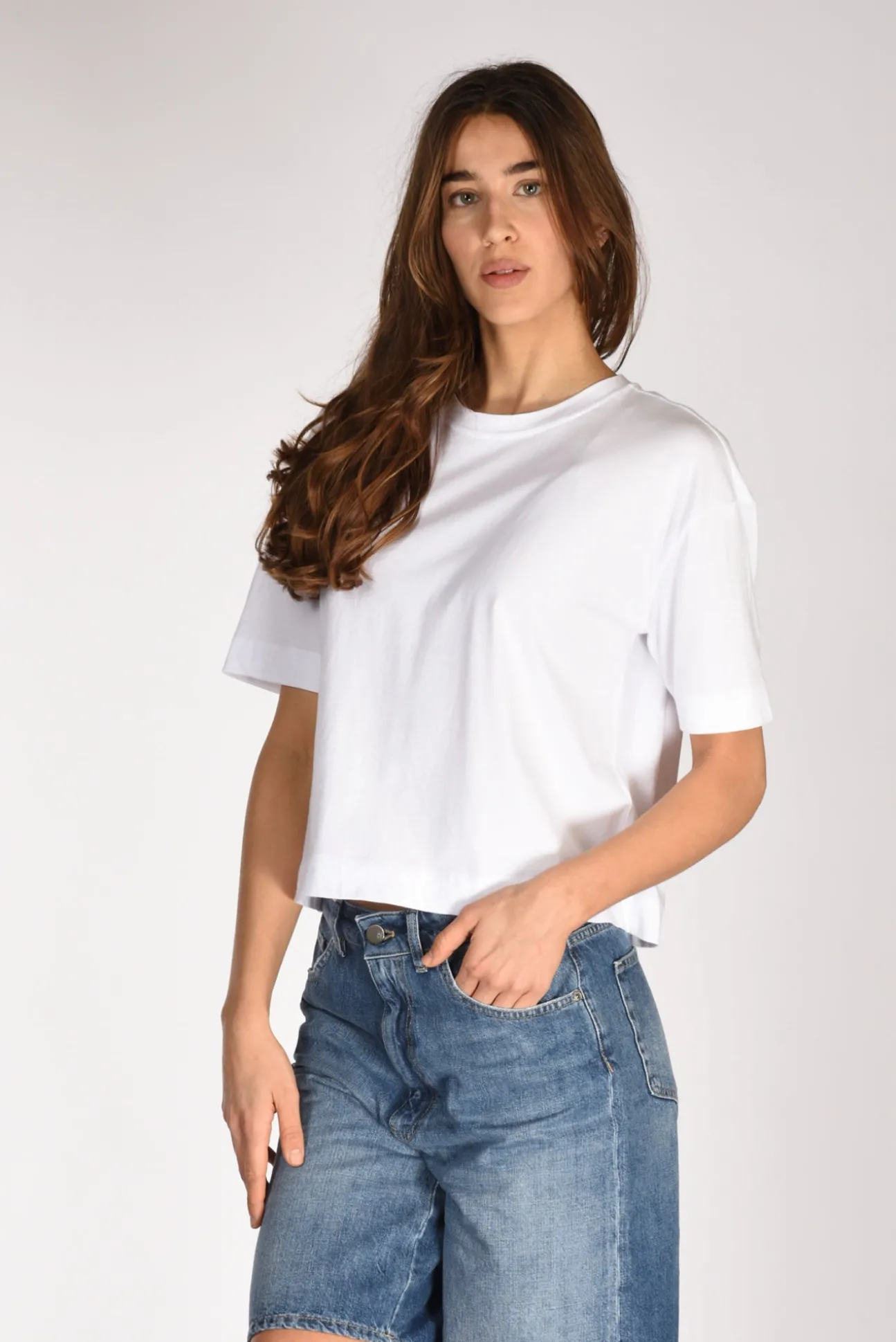 tshirt_bianco_0-3.webp tshirt bianco