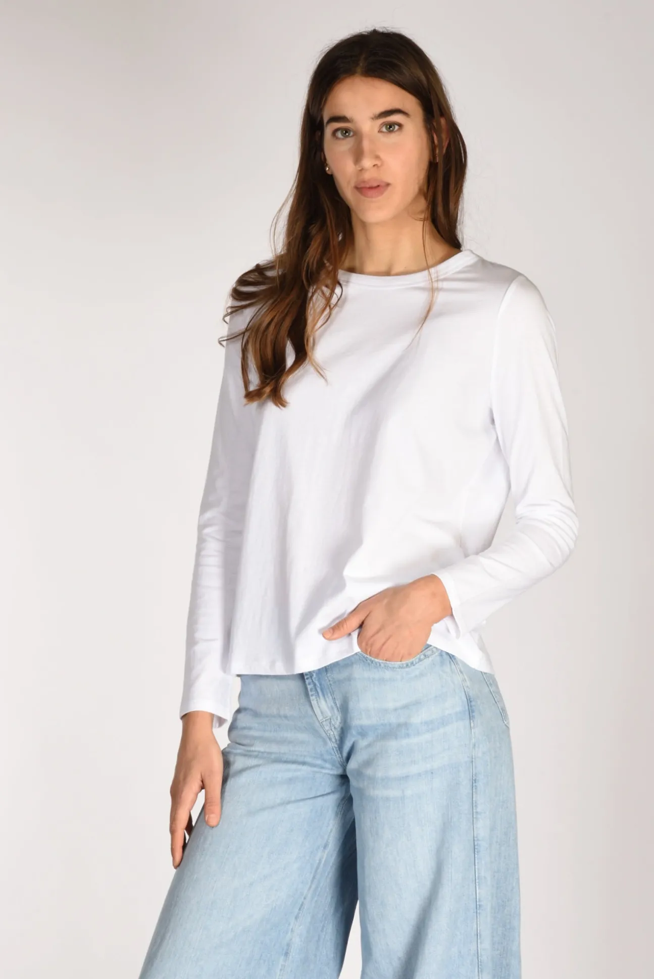 tshirt_bianco_0-4.webp tshirt bianco