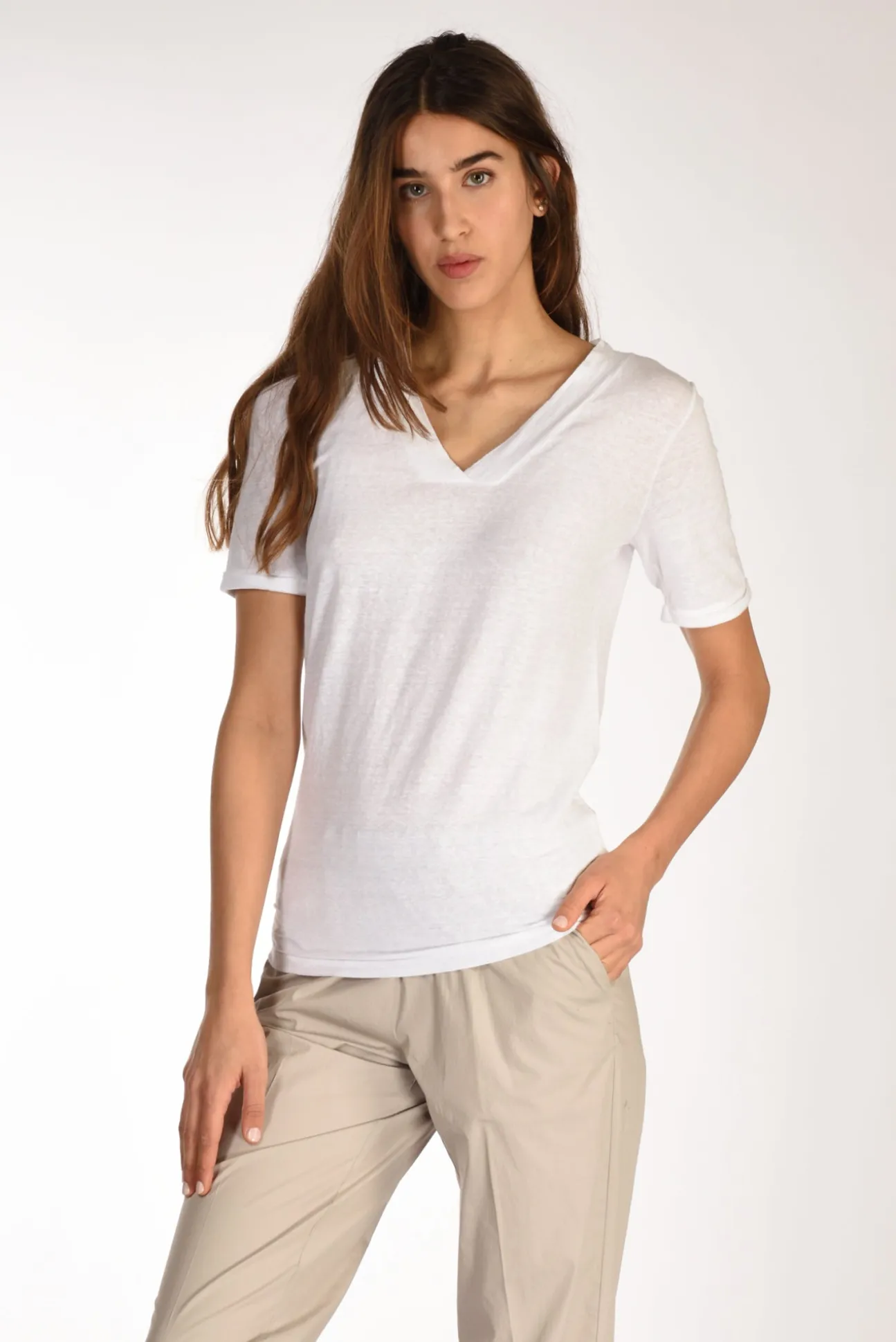 tshirt_di_maglia_bianco_0-1.webp tshirt di maglia bianco