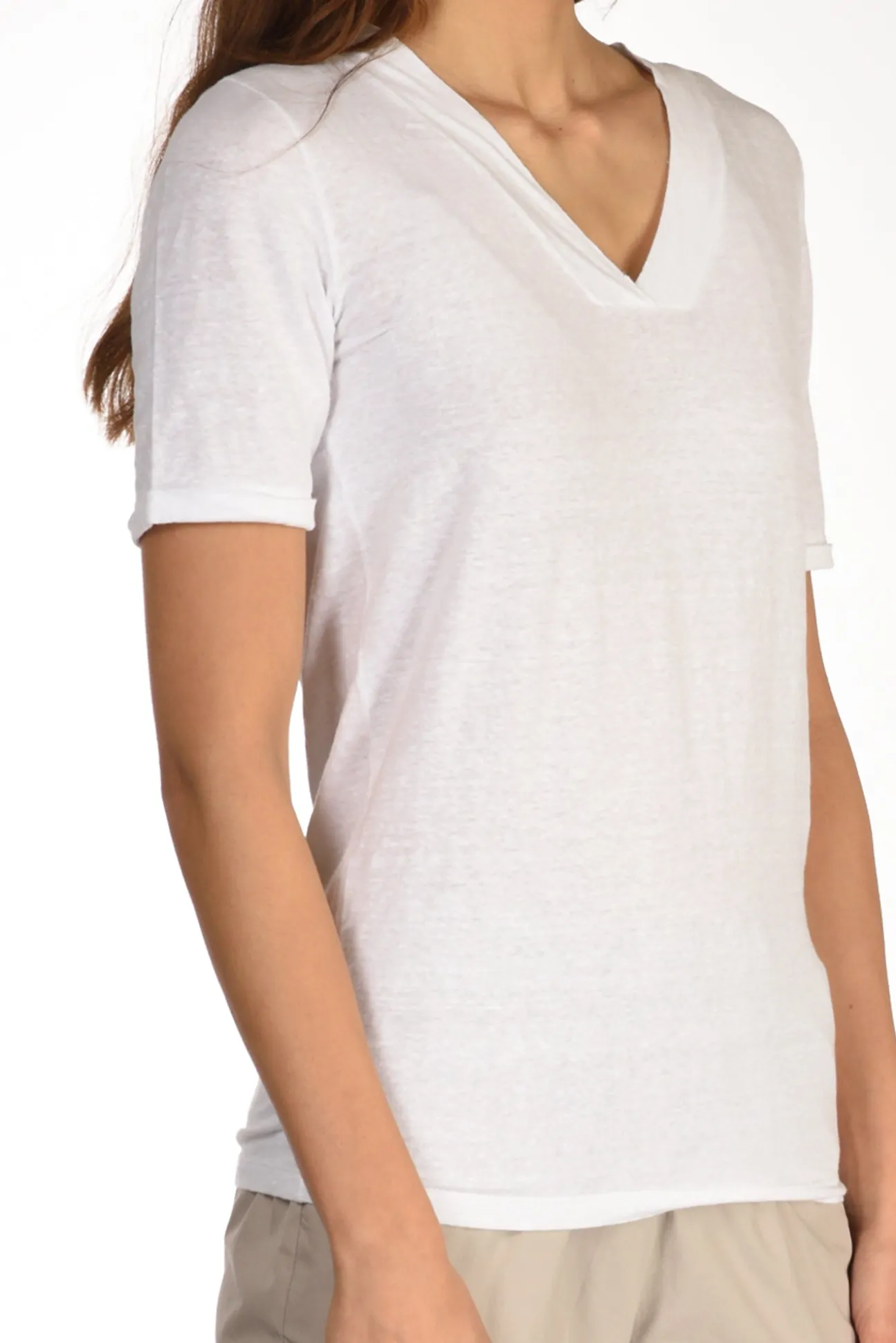 tshirt_di_maglia_bianco_2-1.webp tshirt di maglia bianco