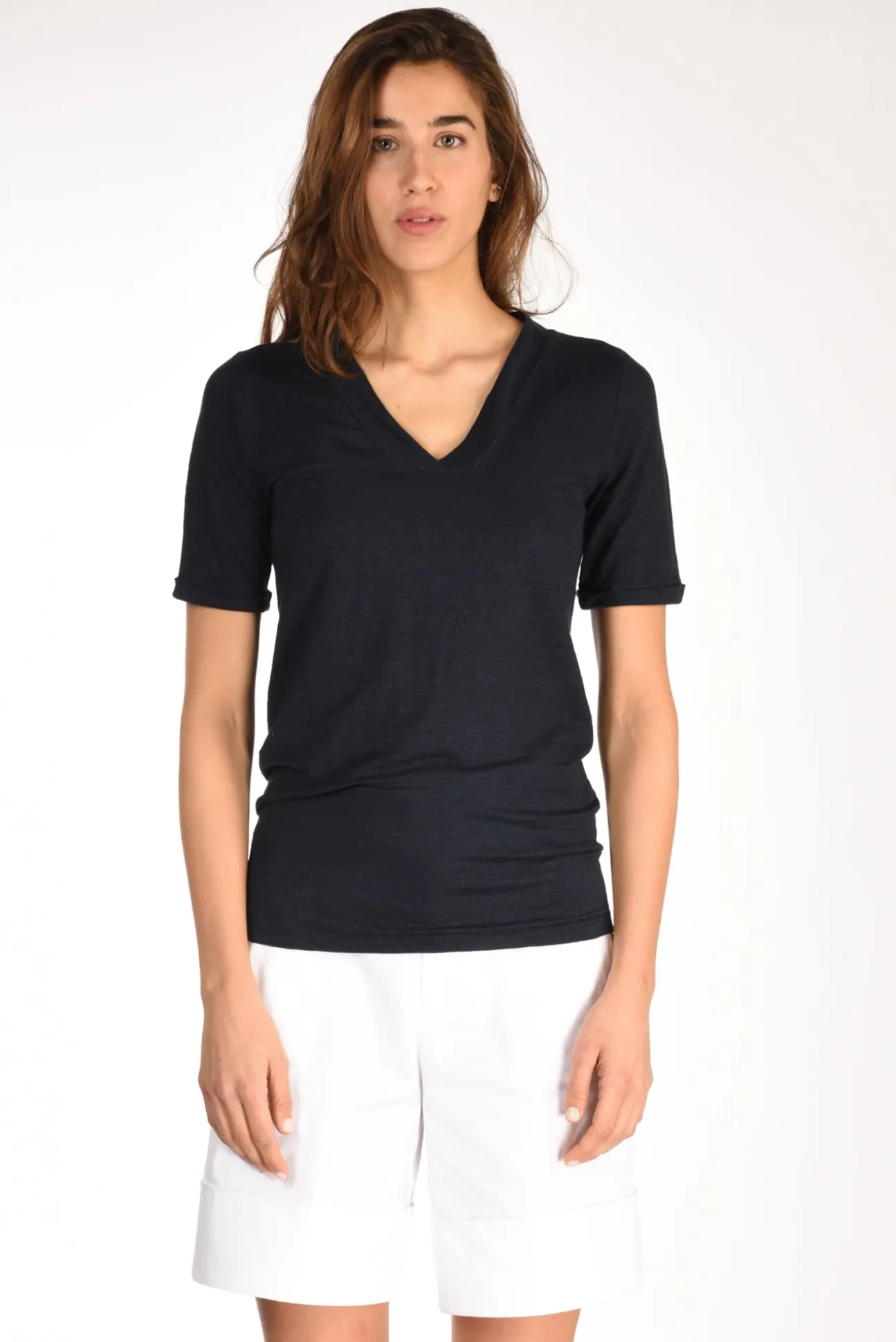 tshirt_di_maglia_blu_1-1.webp tshirt di maglia blu