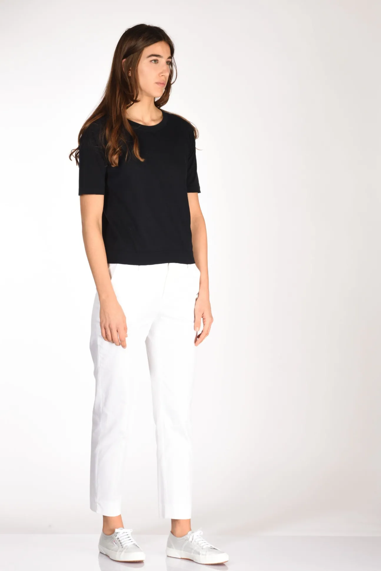 tshirt_di_maglia_blu_3-2.webp tshirt di maglia blu