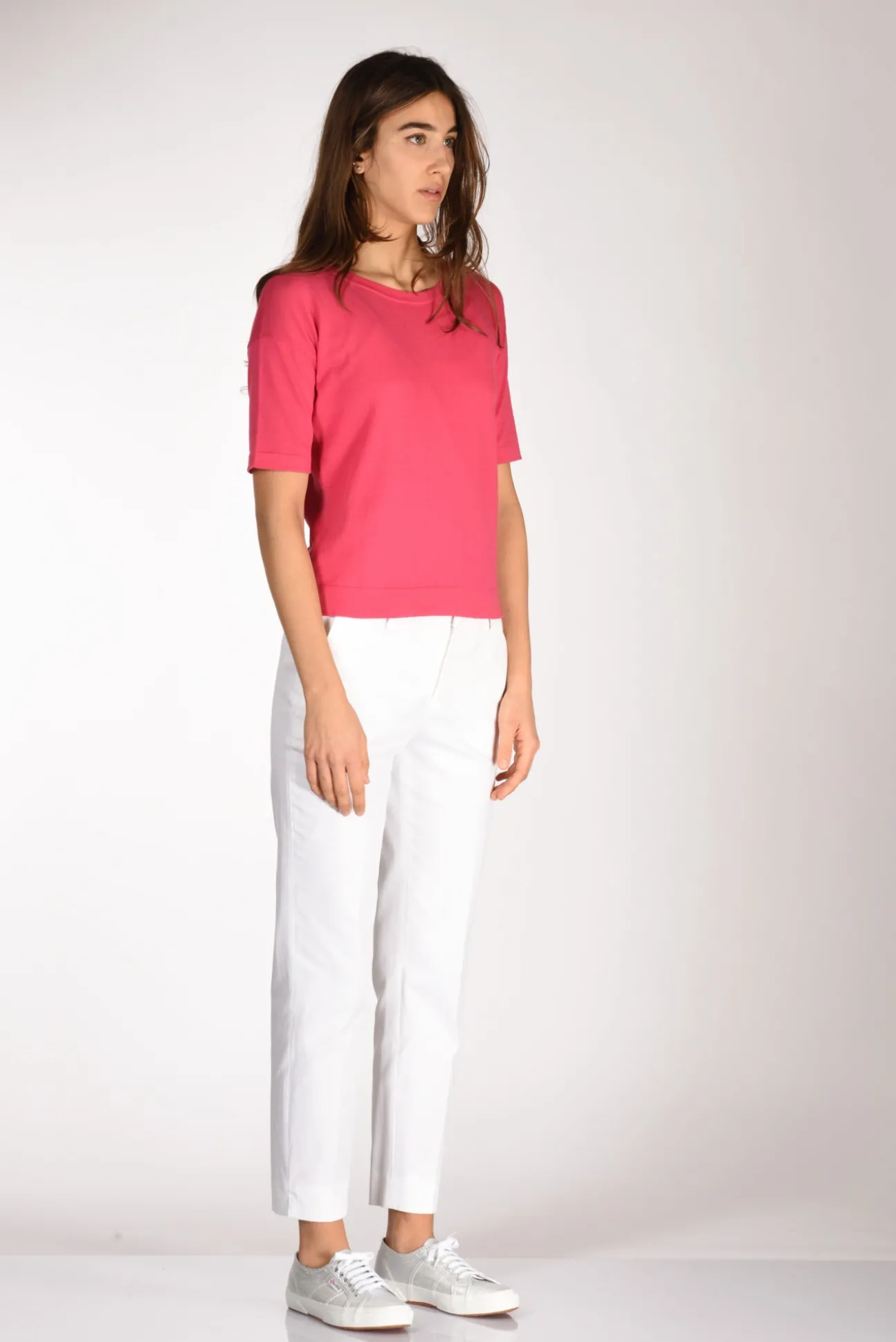 tshirt_di_maglia_fucsia_3-1.webp tshirt di maglia fucsia