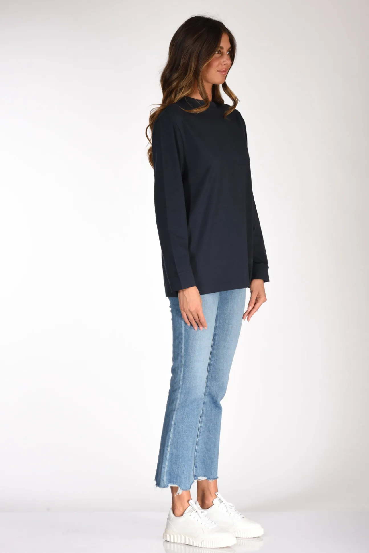 tshirt_over_blu_3.webp t-shirt over blu