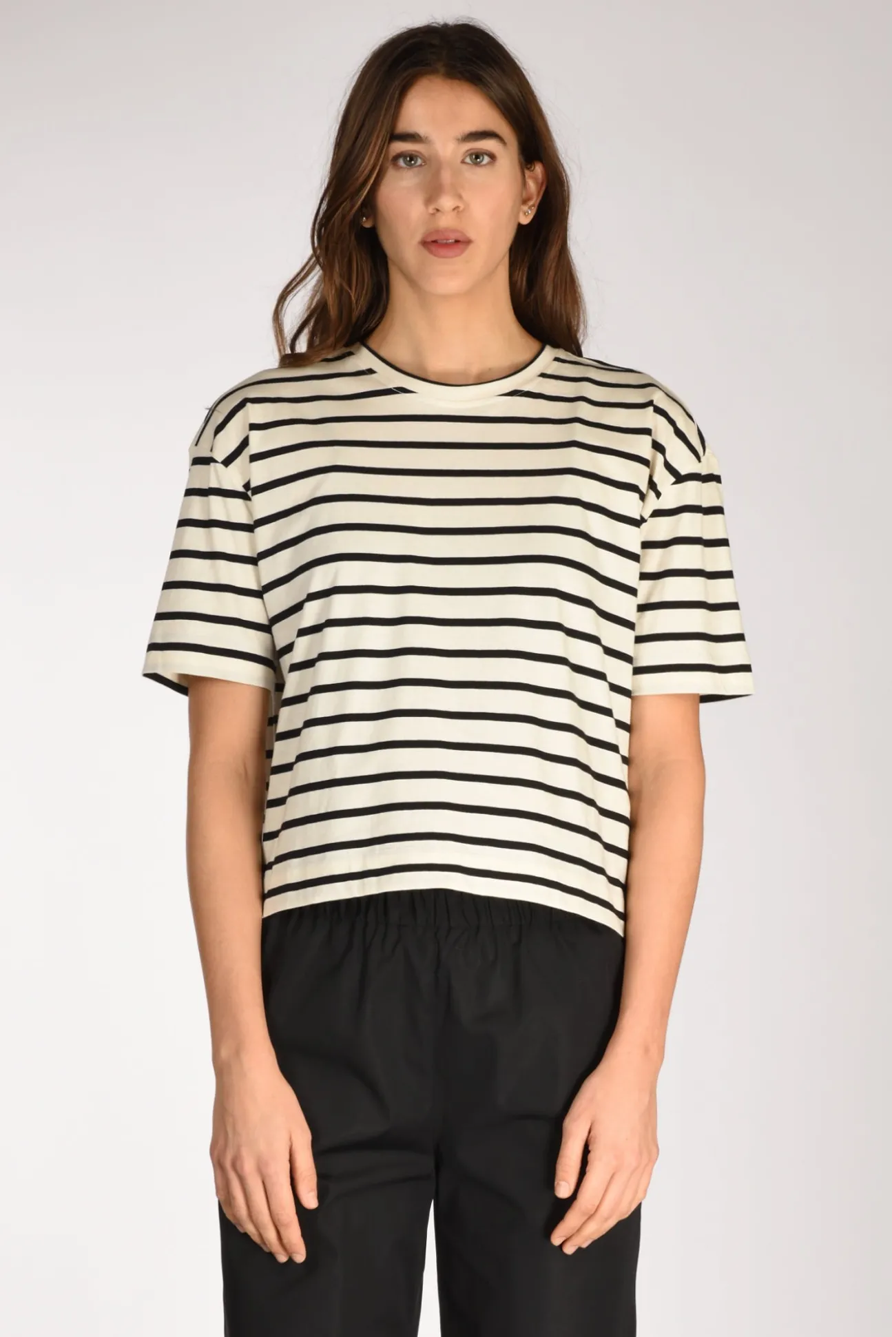 tshirt_rigata_beigenero_1-2.webp tshirt rigata beige/nero
