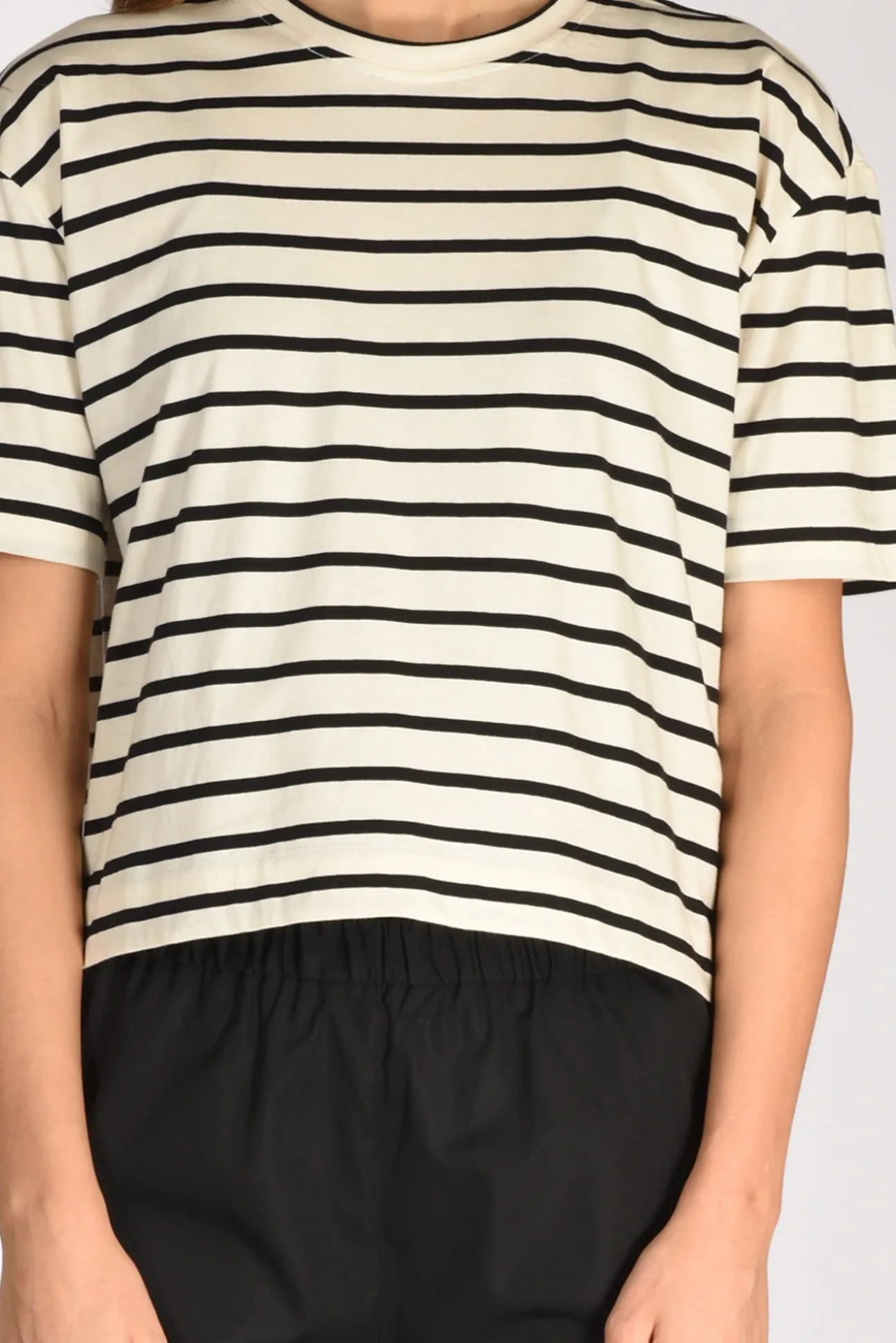 tshirt_rigata_beigenero_2-2.webp tshirt rigata beige/nero