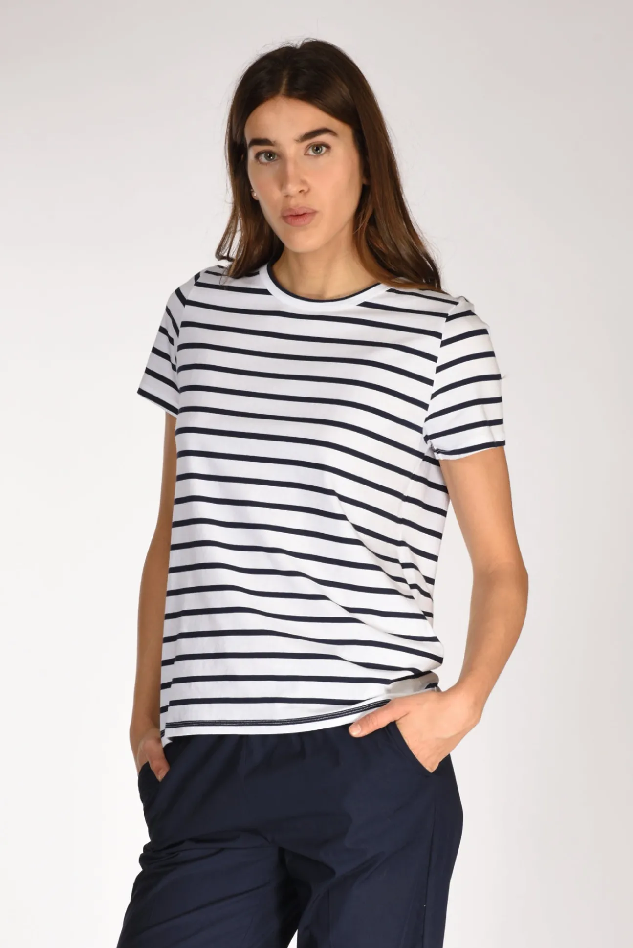 tshirt_rigata_biancoblu_0.webp tshirt rigata bianco/blu