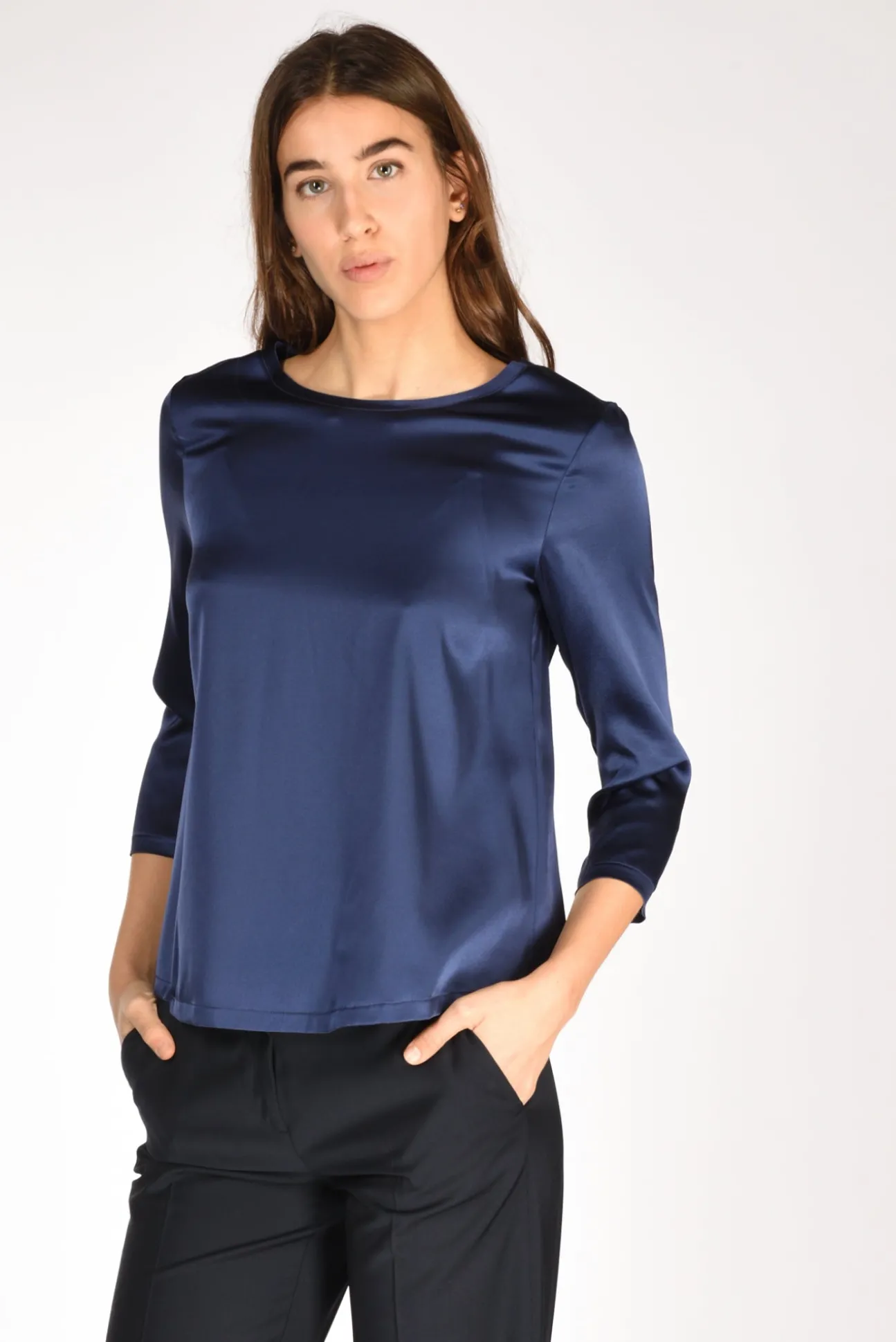 tshirt_seta_blu_0.webp tshirt seta blu
