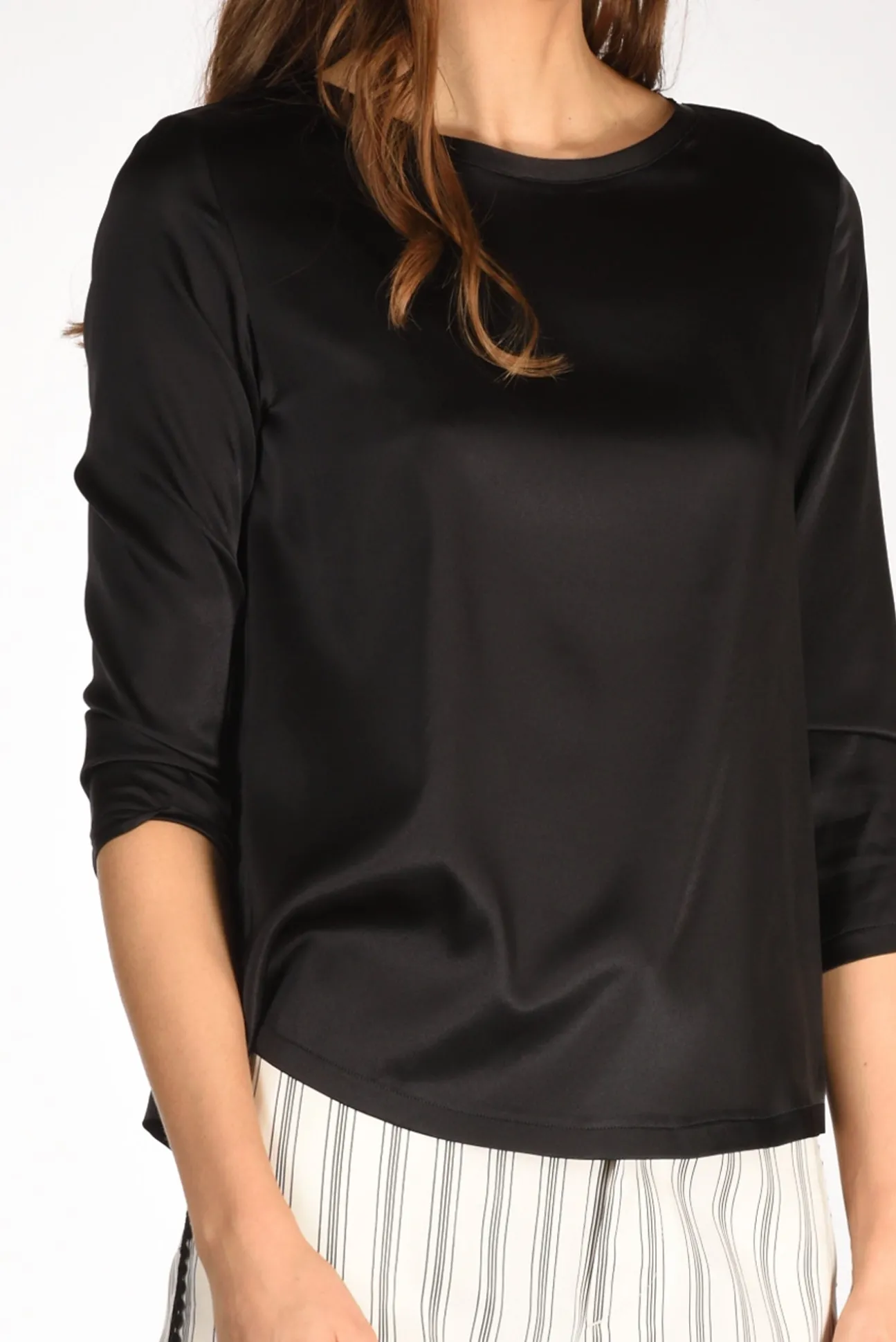 tshirt_seta_nero_3.webp tshirt seta nero