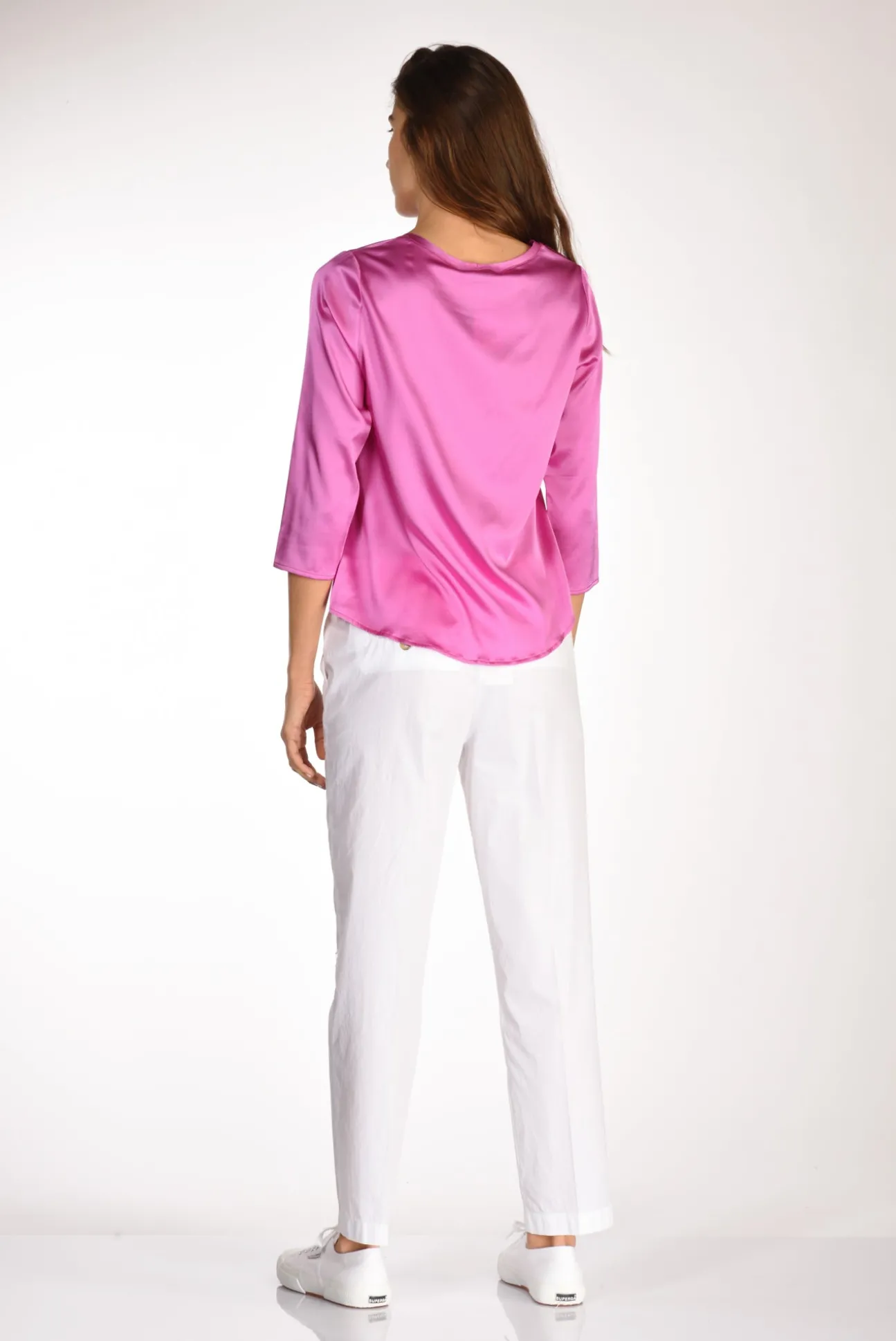 tshirt_seta_rosa_scuro_4.webp tshirt seta rosa scuro